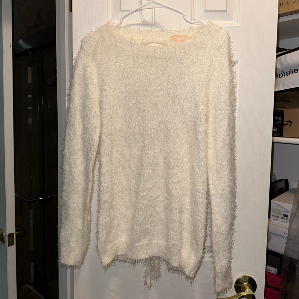 Super soft sweater!!
